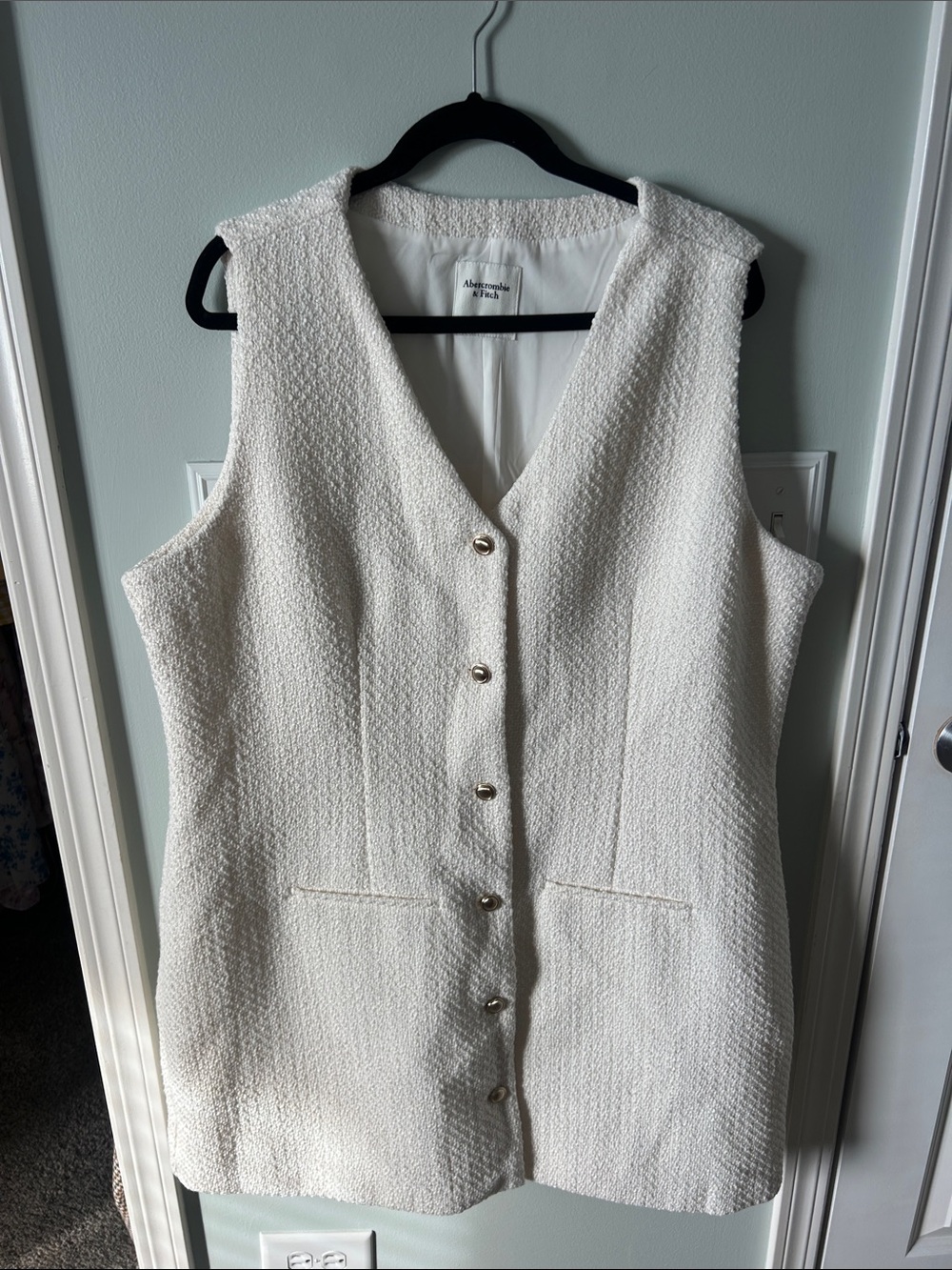 Abercrombie & Fitch Cream Textured Button-Front Dress - Picture 1 of 3